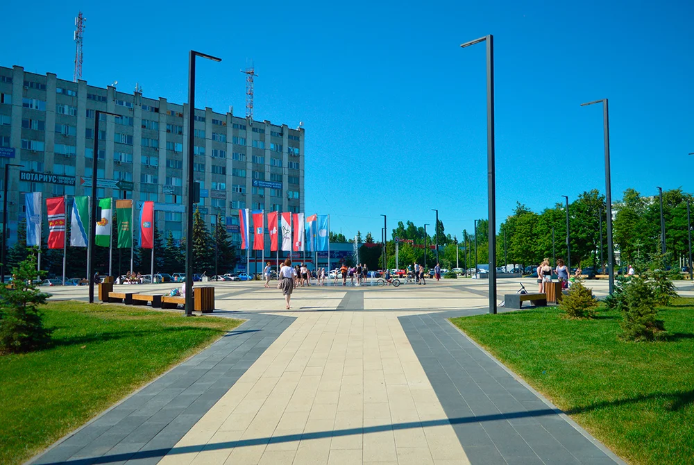 Парк Плейс белый, черный native